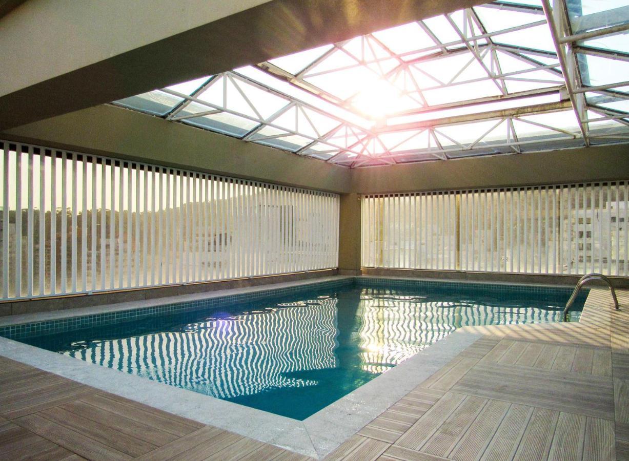 Otimo Apto A 200m - Pitangueiras Guaruja